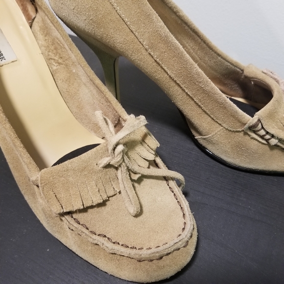 Shoes - Picture 5 of 5